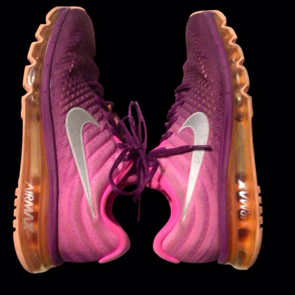 EUC....Nike Women's Purple and Pink Air Max Shoes
